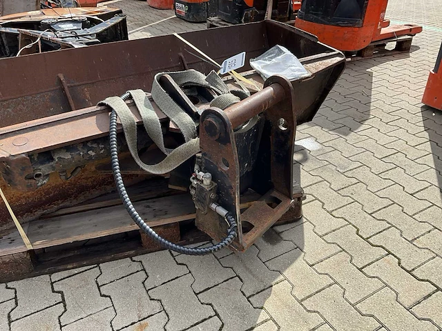 2011 zfe sl0818 schepbak - afbeelding 3 van  6
