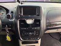 2012 - chrysler - town & country - personenauto - afbeelding 2 van  15