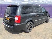 2012 - chrysler - town & country - personenauto - afbeelding 10 van  15