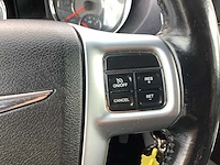 2012 - chrysler - town & country - personenauto - afbeelding 15 van  15
