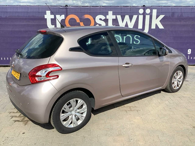 2012 - peugeot - 208 - 1.2 vti active - personenauto - afbeelding 11 van  16