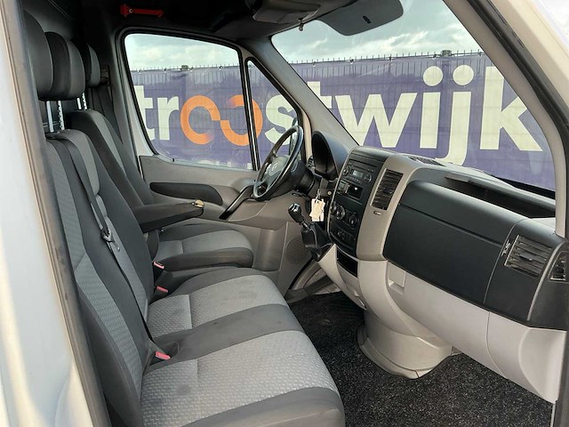 2012 - volkswagen - crafter - 32 2.0 tdi l2h3 - bedrijfswagen - afbeelding 7 van  14
