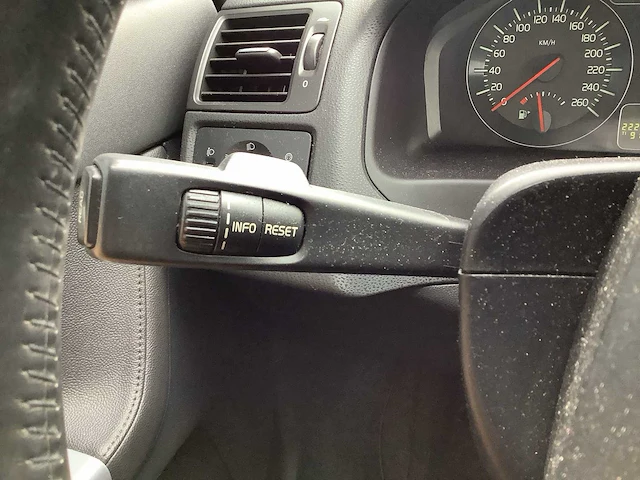 2012 - volvo - v50 - 1.6 d2 s/s lim. ed. - personenauto - afbeelding 4 van  16