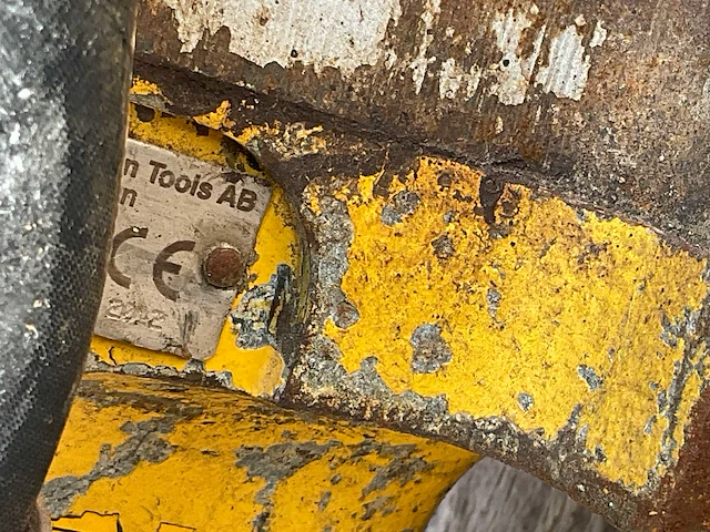 2012 atlas copco sb 152 hydraulische sloophamer - afbeelding 6 van  6