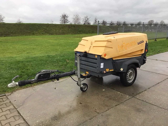 2012 atlas copco xas57 mobiele luchtcompressor - afbeelding 8 van  14