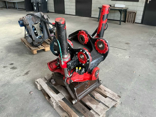 2012 beco dksw3h draai-/kantelstuk / tiltrotator - afbeelding 16 van  17