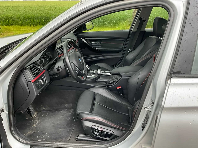 2012 bmw 3-serie 335i high executive personenauto - afbeelding 11 van  32