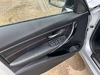 2012 bmw 3-serie 335i high executive personenauto - afbeelding 13 van  32