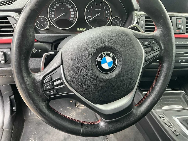 2012 bmw 3-serie 335i high executive personenauto - afbeelding 17 van  32
