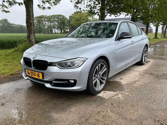 2012 bmw 3-serie 335i high executive personenauto - afbeelding 12 van  32