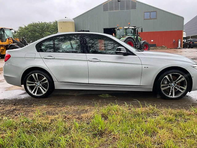 2012 bmw 3-serie 335i high executive personenauto - afbeelding 29 van  32