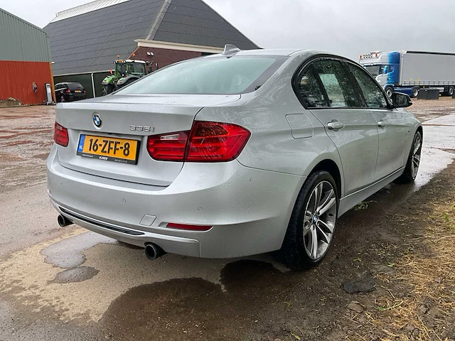 2012 bmw 3-serie 335i high executive personenauto - afbeelding 30 van  32