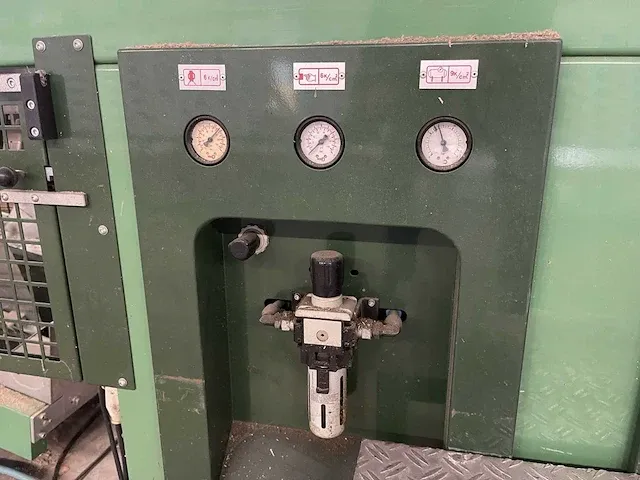 2012 boix fp-4 dozen vouwmachine - afbeelding 29 van  39