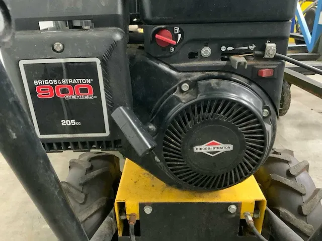 2012 briggs&stratton 900series handbediende veegmachine - afbeelding 7 van  7