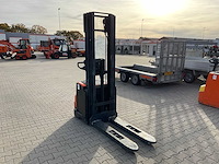 2012 bt swe140 elektrische stapelaar - afbeelding 9 van  15