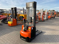 2012 bt swe140 elektrische stapelaar - afbeelding 10 van  15