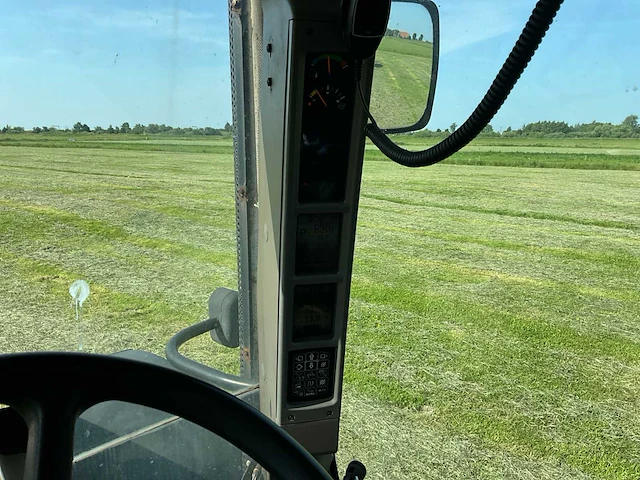 2012 case ih puma 130 cvx vierwielaangedreven landbouwtractor - afbeelding 34 van  47