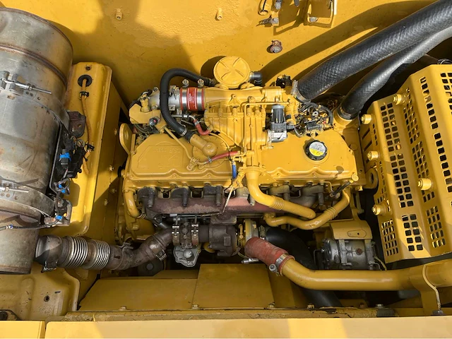 2012 caterpillar 323e l - rupsgraafmachine - afbeelding 22 van  65