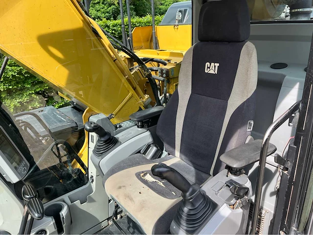 2012 caterpillar 323e l - rupsgraafmachine - afbeelding 38 van  65