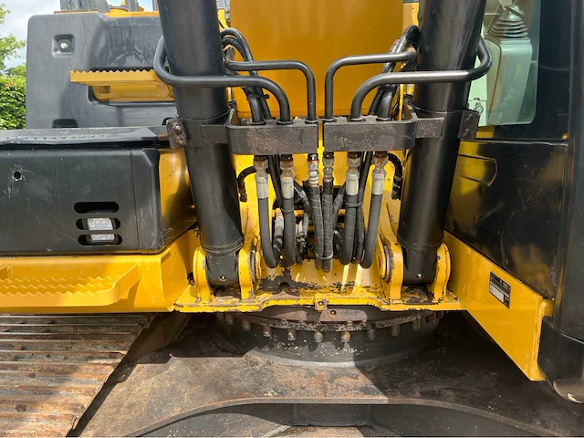 2012 caterpillar 323e l - rupsgraafmachine - afbeelding 55 van  65