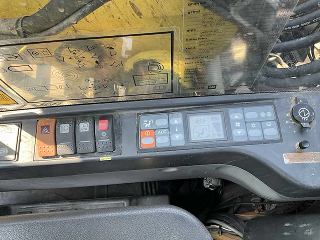 2012 caterpillar m316d banden graafmachine - afbeelding 24 van  44