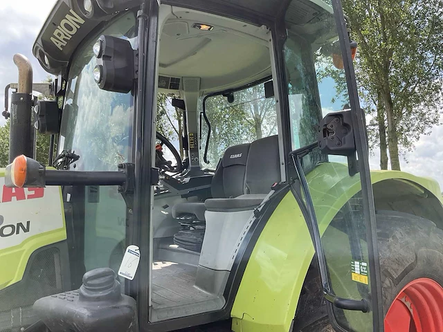 2012 claas arion 520 vierwielaangedreven landbouwtractor - afbeelding 16 van  33