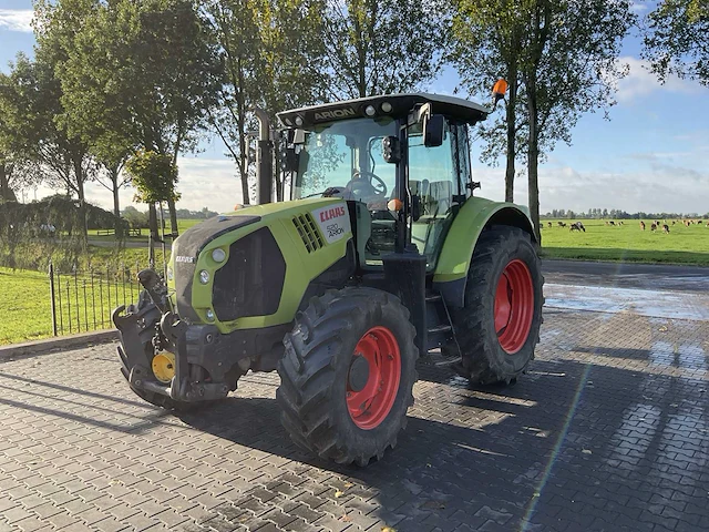 2012 claas arion 520 vierwielaangedreven landbouwtractor - afbeelding 1 van  34