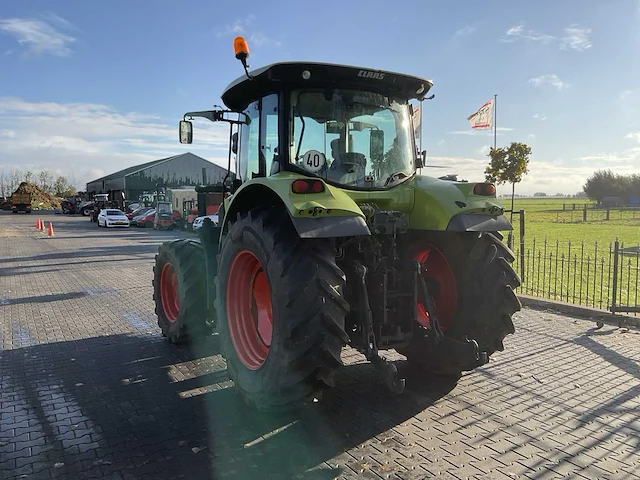 2012 claas arion 520 vierwielaangedreven landbouwtractor - afbeelding 33 van  34