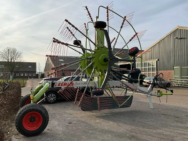 2012 claas liner 2900 grashark - afbeelding 18 van  24