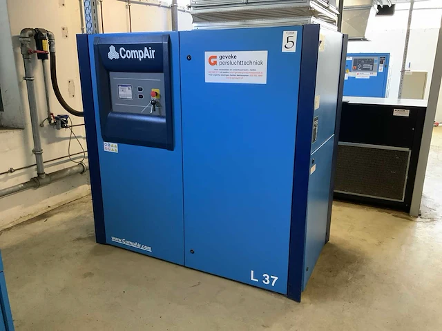 2012 compair l37-7.5a schroefcompressor - afbeelding 1 van  11