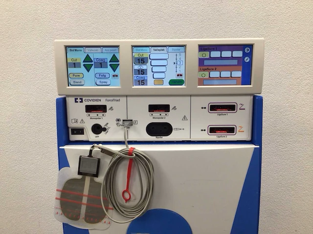 2012 covidien valleylab forcetriad elektrochirurgische unit - afbeelding 2 van  8