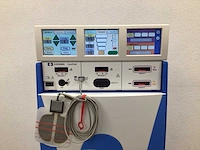 2012 covidien valleylab forcetriad elektrochirurgische unit - afbeelding 2 van  8