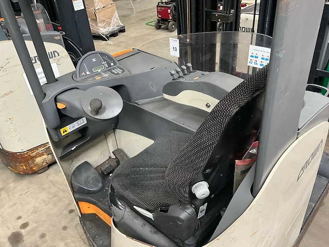 2012 crown esr 5000 reach truck - afbeelding 6 van  25