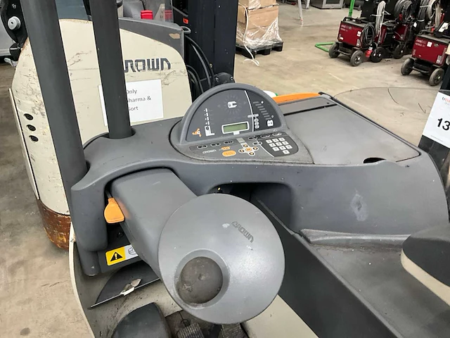 2012 crown esr 5000 reach truck - afbeelding 7 van  25