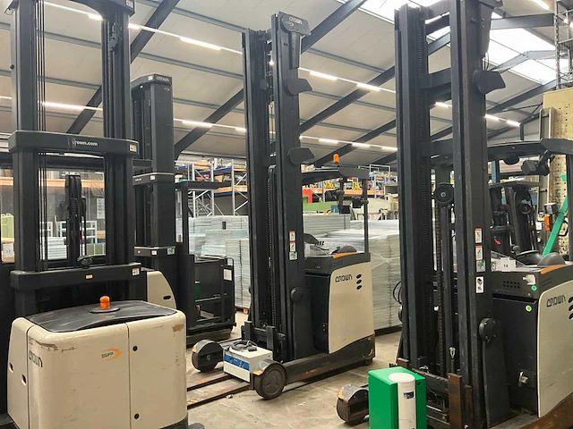 2012 crown esr 5000 reach truck - afbeelding 1 van  25