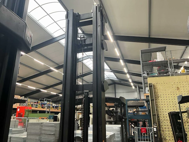 2012 crown esr 5000 reach truck - afbeelding 25 van  25