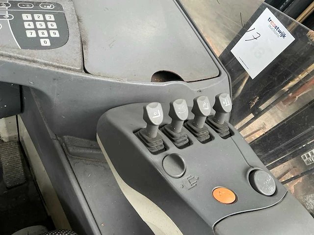 2012 crown esr5000 reach truck - afbeelding 10 van  12