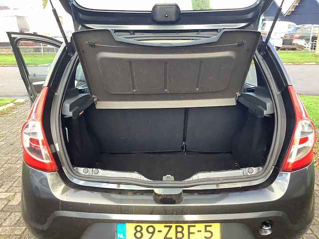 2012 dacia sandero 1.2 lauréate personenauto - afbeelding 5 van  15
