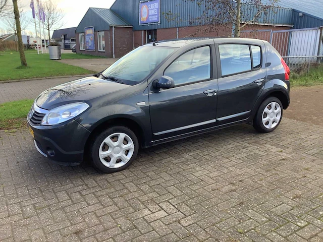 2012 dacia sandero 1.2 lauréate personenauto - afbeelding 1 van  15
