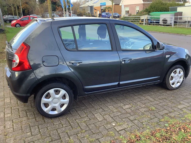 2012 dacia sandero 1.2 lauréate personenauto - afbeelding 9 van  15