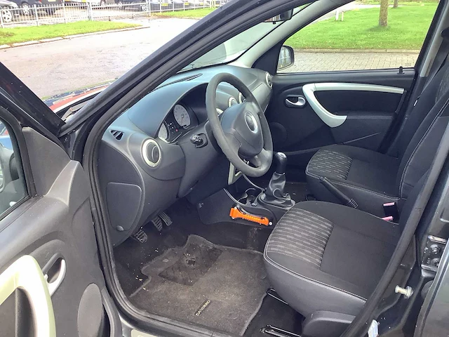 2012 dacia sandero 1.2 lauréate personenauto - afbeelding 14 van  15
