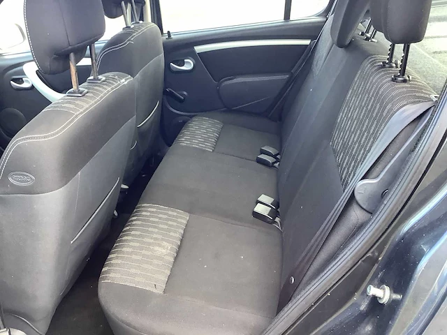 2012 dacia sandero 1.2 lauréate personenauto - afbeelding 15 van  15