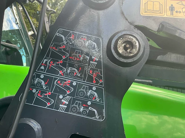 2012 deutz-fahr agrotron k 410 vierwielaangedreven landbouwtractor - afbeelding 44 van  49