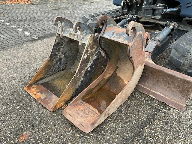 2012 doosan dx80r 2pc boom midigraafmachine met topcon x53i gps systeem - afbeelding 9 van  38