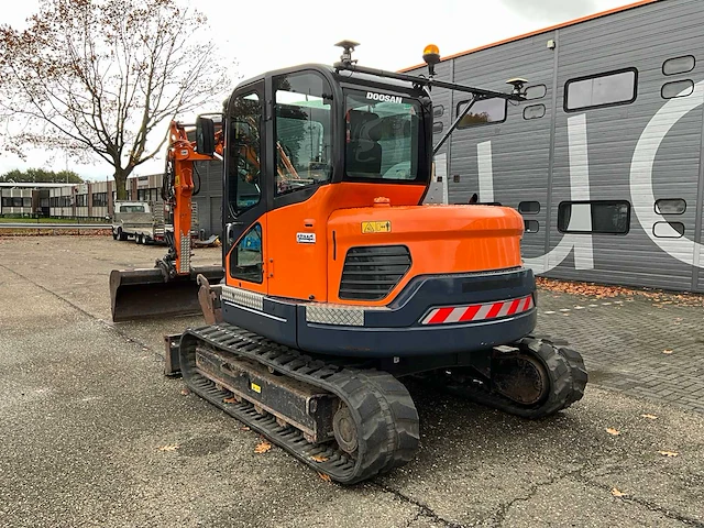2012 doosan dx80r 2pc boom midigraafmachine met topcon x53i gps systeem - afbeelding 34 van  38