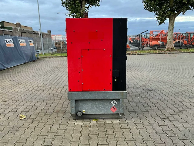 2012 europower generators epsr100tde stroom aggregaat - afbeelding 29 van  34