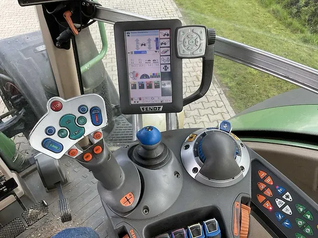 2012 fendt 720 vario vierwielaangedreven landbouwtractor - afbeelding 16 van  28