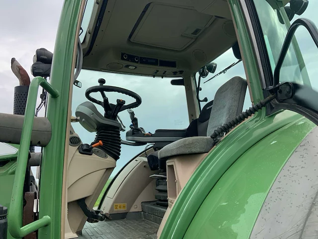 2012 fendt 720 vario vierwielaangedreven landbouwtractor - afbeelding 16 van  40