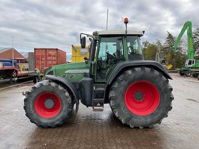 2012 fendt 820 vario tms vierwielaangedreven landbouwtractor - afbeelding 2 van  33