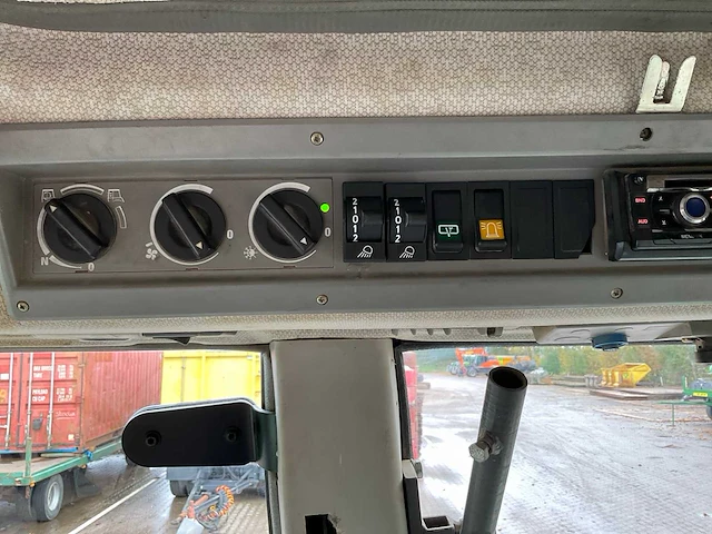 2012 fendt 820 vario tms vierwielaangedreven landbouwtractor - afbeelding 24 van  33